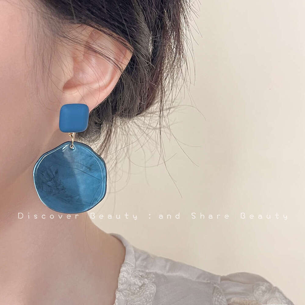 Whitening Blue Oil Drop for Women Sier Needle Artistic Fashionable Elegant Stud Earrings Niche High-end Spring Summer Ear Jewelry