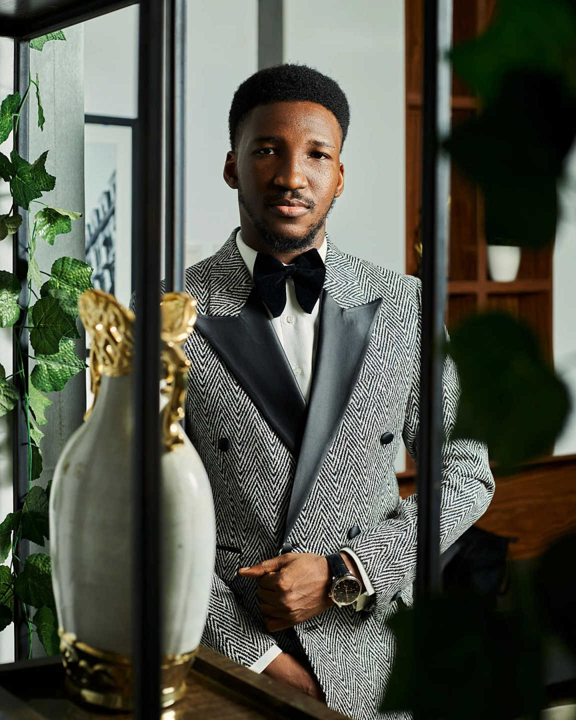 Fashion Men's Herringbone Double Breasted Peaked Jacket Blazer Slim Fit Wedding Tuxedos Formal Business Occasion Custom Made