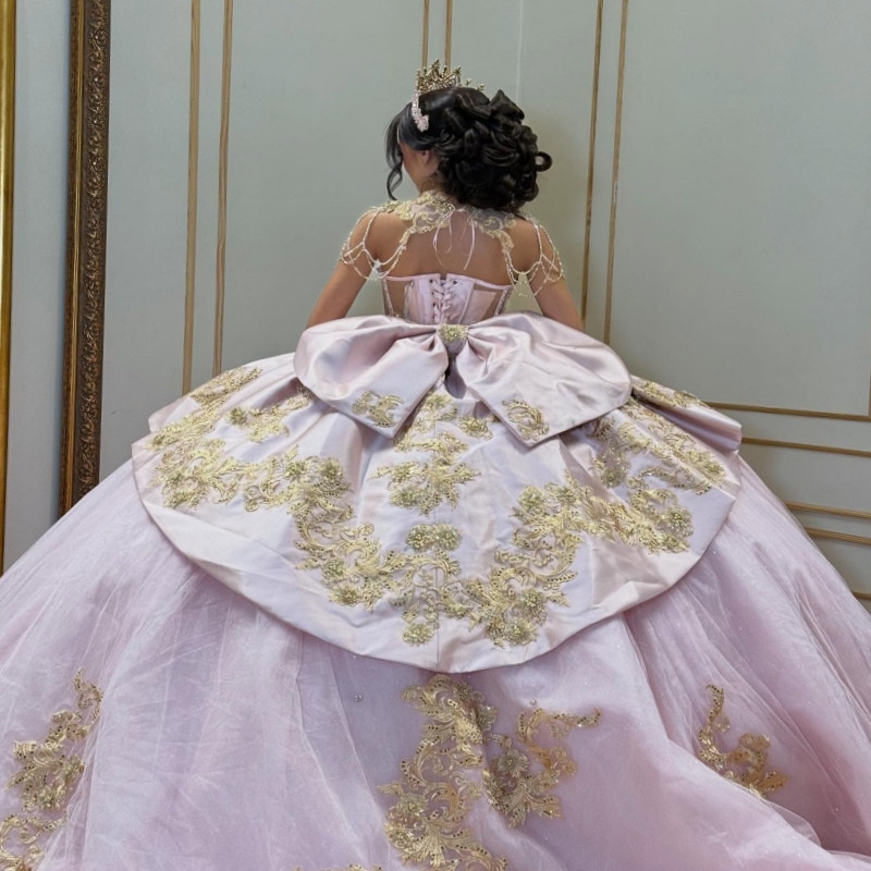 Light Pink Shiny Quinceanera Dresses Off The Shoulder Applique Lace Beading Crystal Bow Corset Tull Party Birthday Sweet 16 Dress Vestidos 15 Anos