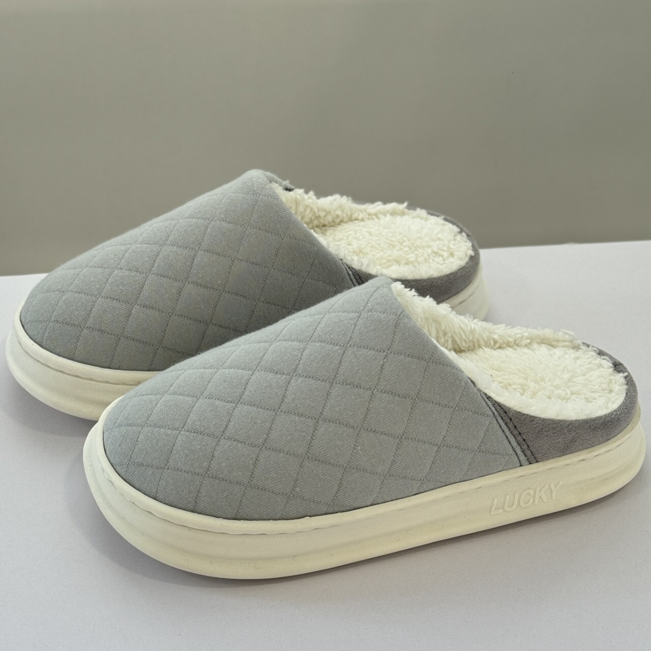 New Autumn Winter Couple Closed-Toe Full Cotton Quilted Check Thickened Sole Waterproof Non-Slip Warm Home Slippers ddmymarket