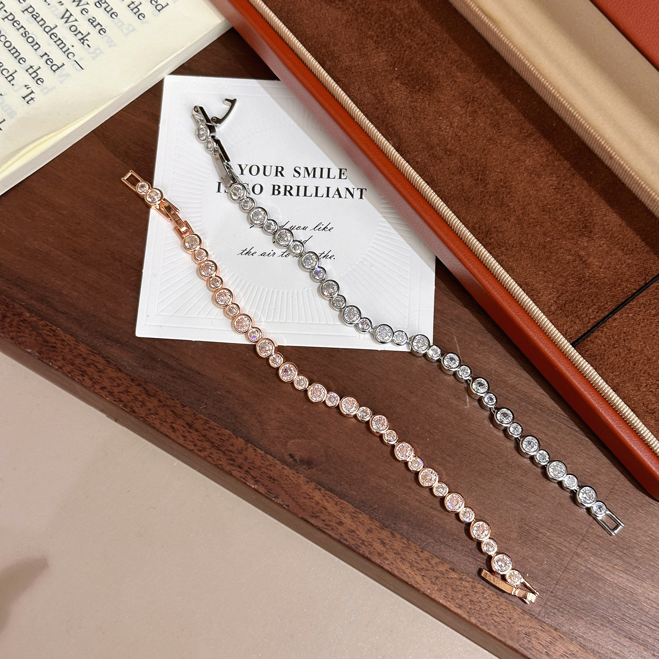 Light High-End Design Full Circle Bubble Bracelet for Women Fashionable Commuting Versatile Wristband Accessory