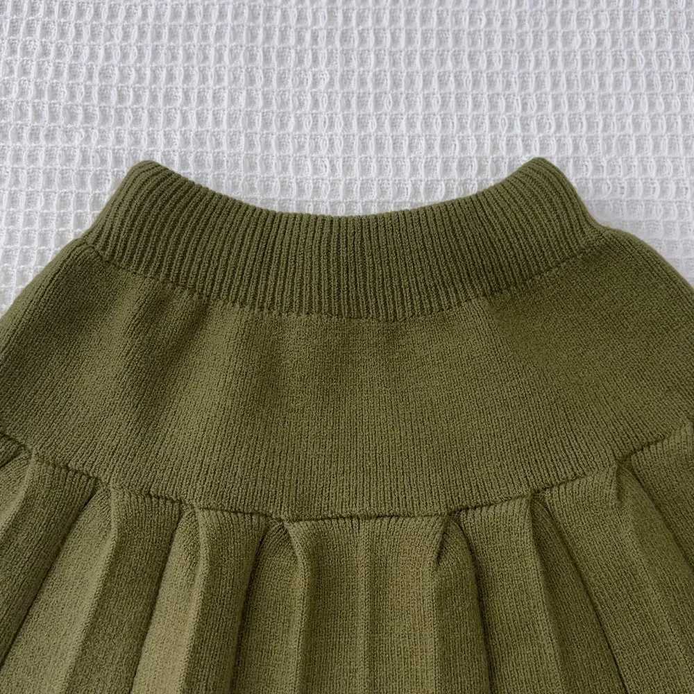 Winter Single Breasted Cardigan Top Cute Flower Girl Outfit Childrens Sets Green Plaid Lace Lapel Sweaterpleated Skirt Sets L250926NTHL