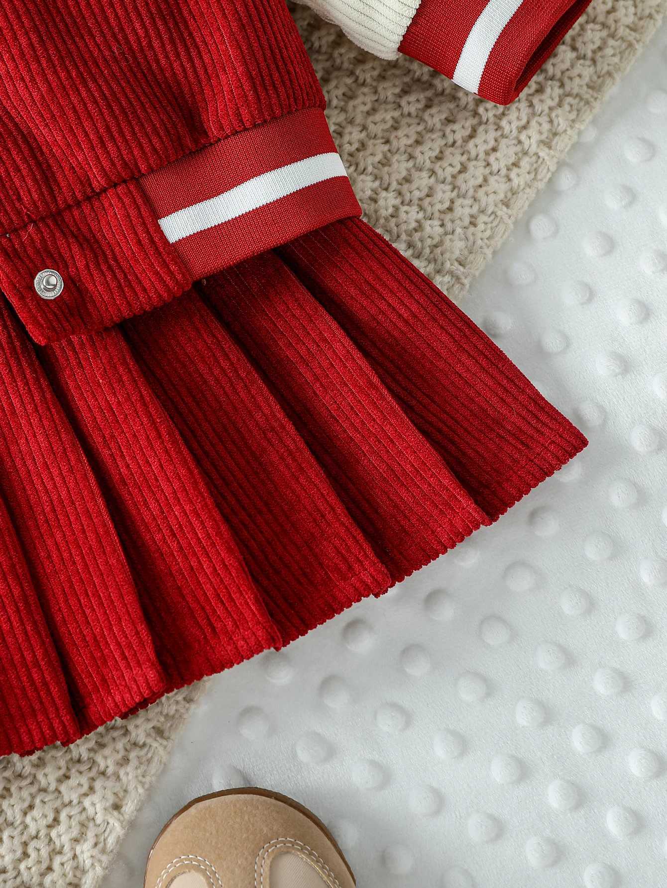 3Pcs Autumn New Style Sweet Kids Girl Long Sleeve Top ColorMatched Baseball Uniform Coat Solid Color Pleated Skirt Set L250926MQLP