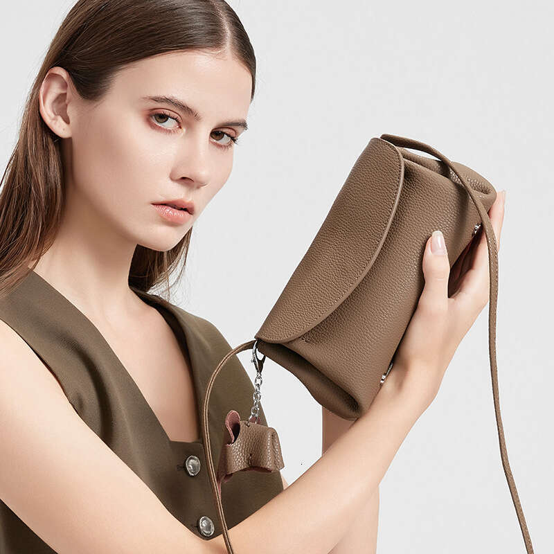 designer bag Luxury bag Fashion Cowhide Small Crossbody for Women 2025 New Shoulder Bag Niche Versatile Commuter Phone Coin Purse