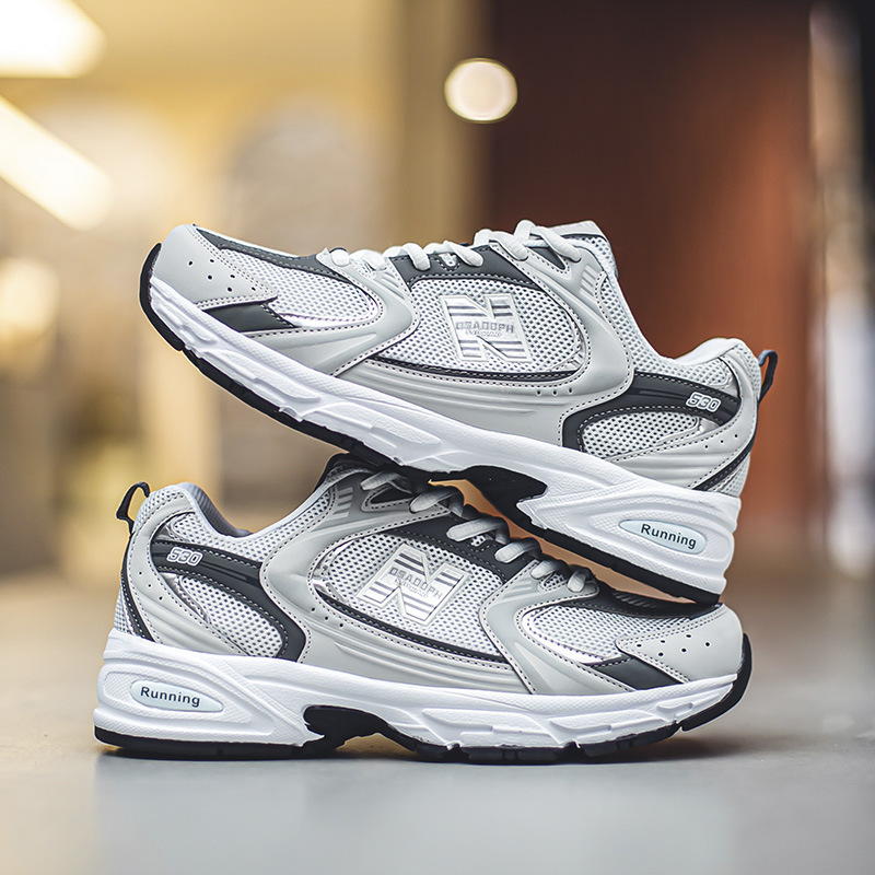 new Free delivery designer Women board shoes Fashionable soft soled sneakers are comfortable casual and simple