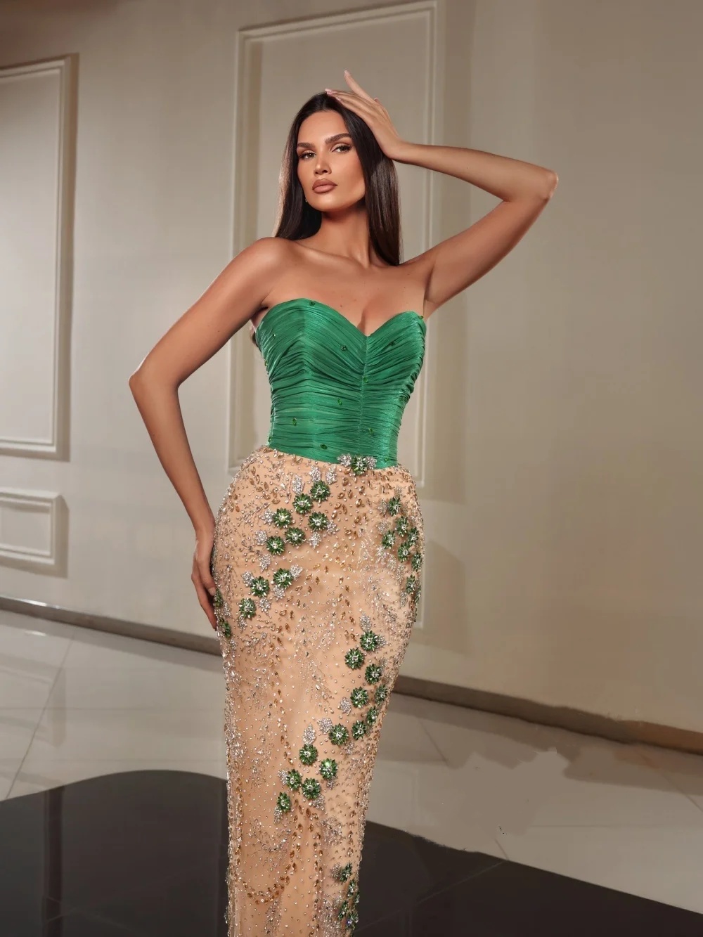 Unique Strapless Evening Dresses Beaded Crystal Prom Gowns Sleevesless Princess Rhinestone Customized Floor Length Vestidos De Noche Plus Size