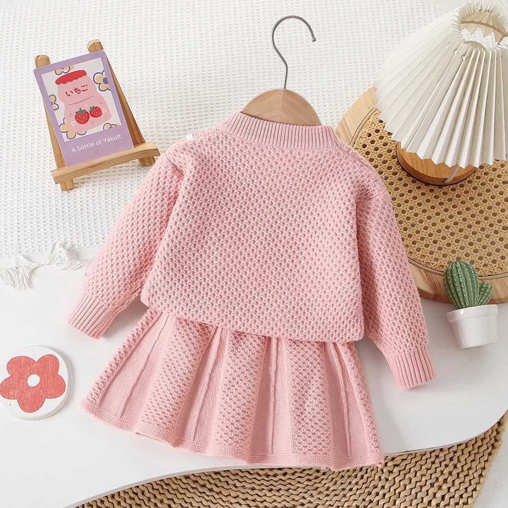 Childrens Clothing Sets Bunny Embellished Knitted Top Pleated Skirt Winter Baby Girl Clothes Kids Knitwear Sweater L250926NXQL
