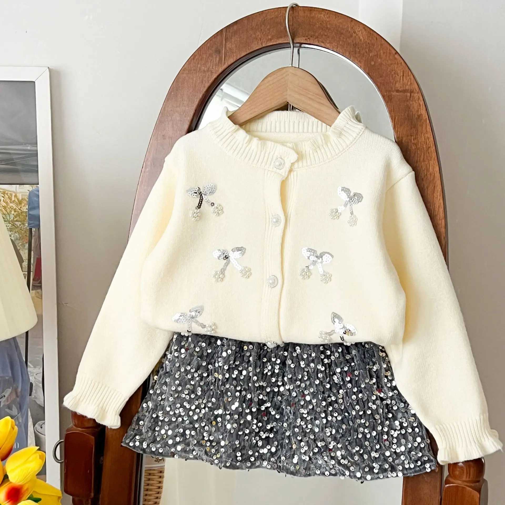 Girls Sweater Korean Skirt Set Spring and Autumn New Baby Girls Elegant Bright Diamond Knitted Cardigan Sparkling Princess Skirt L250926D8GC