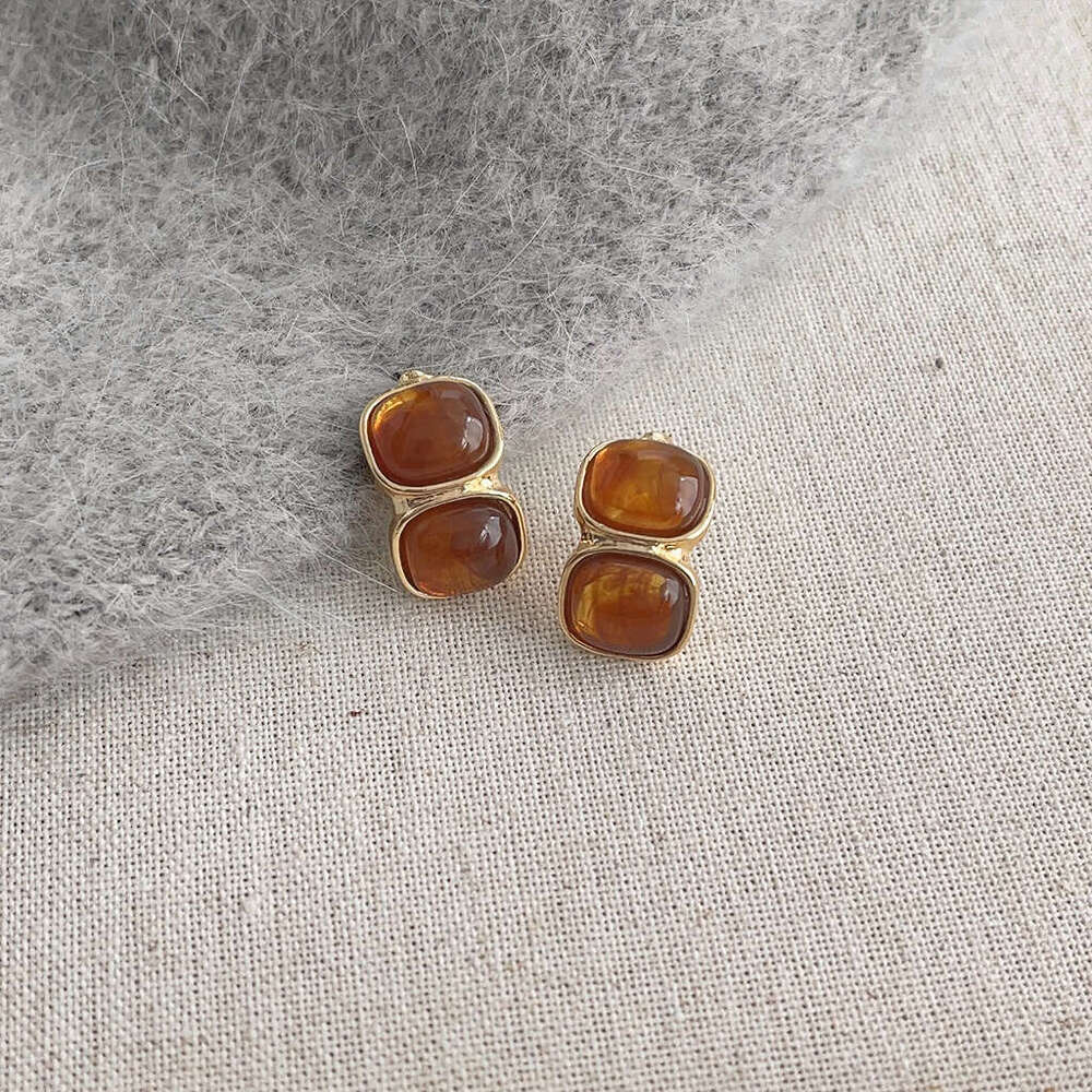 Milad Amber for Women, Elegant Coffee Color Oil Drop Studs, Fashionable High-end Earrings