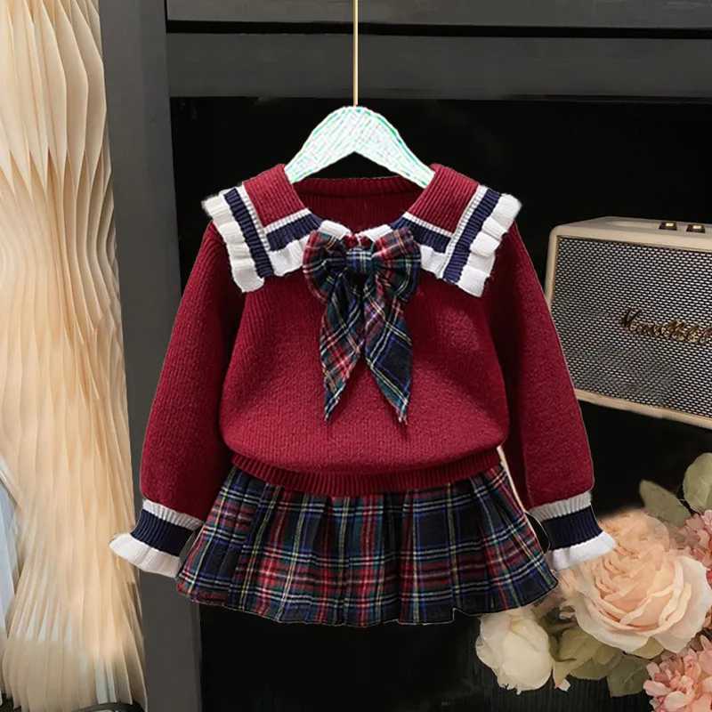 GirlsjkSuit Autumn New Childrens Autumn College Style Red Baby Girl Knitted TwoPiece Sweater L250926AOMD