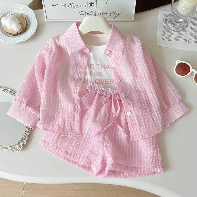 Girls Korean Version of the ThreePiece TShirt ShortSleeved Summer New Undershirt Fashion Childrens Sunscreen Clothing Shorts L250926AX5V