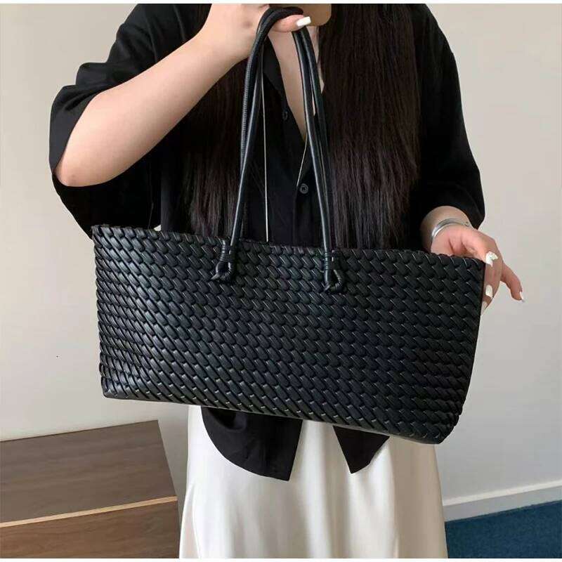 Top Handle Tote Elongated Exquisite Woven Shopping Magnetic Closure Pocket Shoulder Bag Designer Horizontal Purse