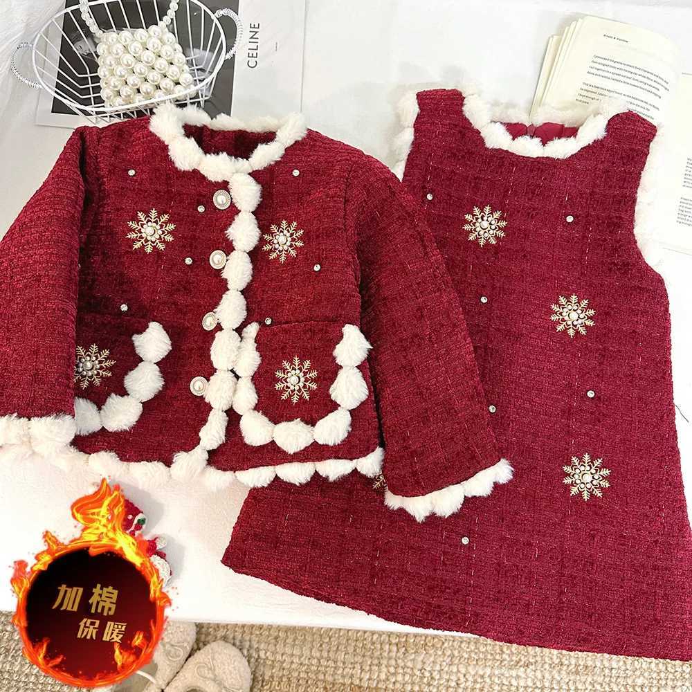 Girls Clothing Sets Winter Kids Girl Sweet Warm Coat and Dress 2pcs Christmas Suit Children Girl Princess Warm Clothes 3 5 8 L250926HDX3