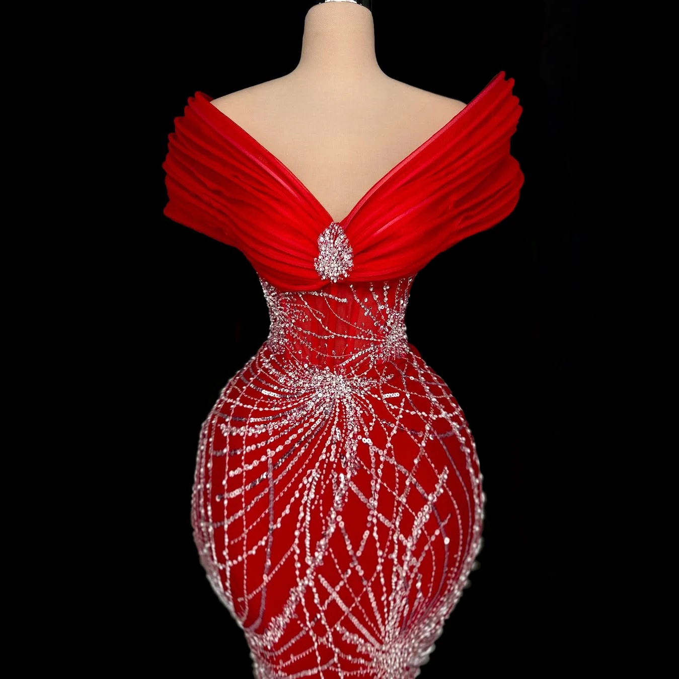 Unique Sequins Evening Dresses Off Shoulder Prom Gowns Beading Princess Sweep Train Customized Sweep Train Vestidos De Noche Plus Size