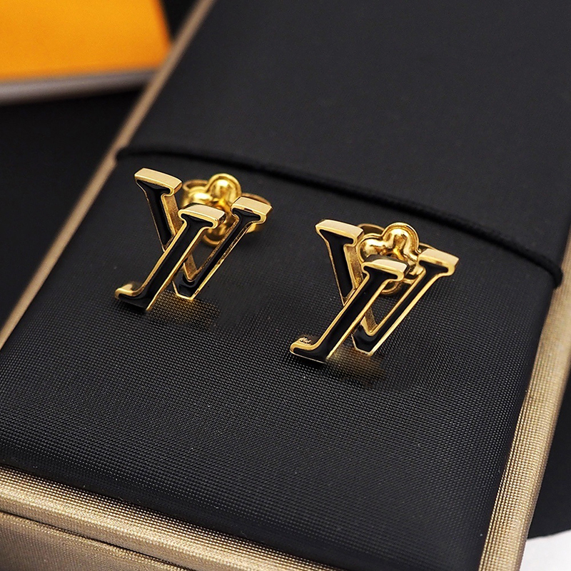 Fashion Classic Letter Stud Earrings Luxury Designer Earrings for Women's Wedding Parties Birthday Gift in Gold& Pink Colors W