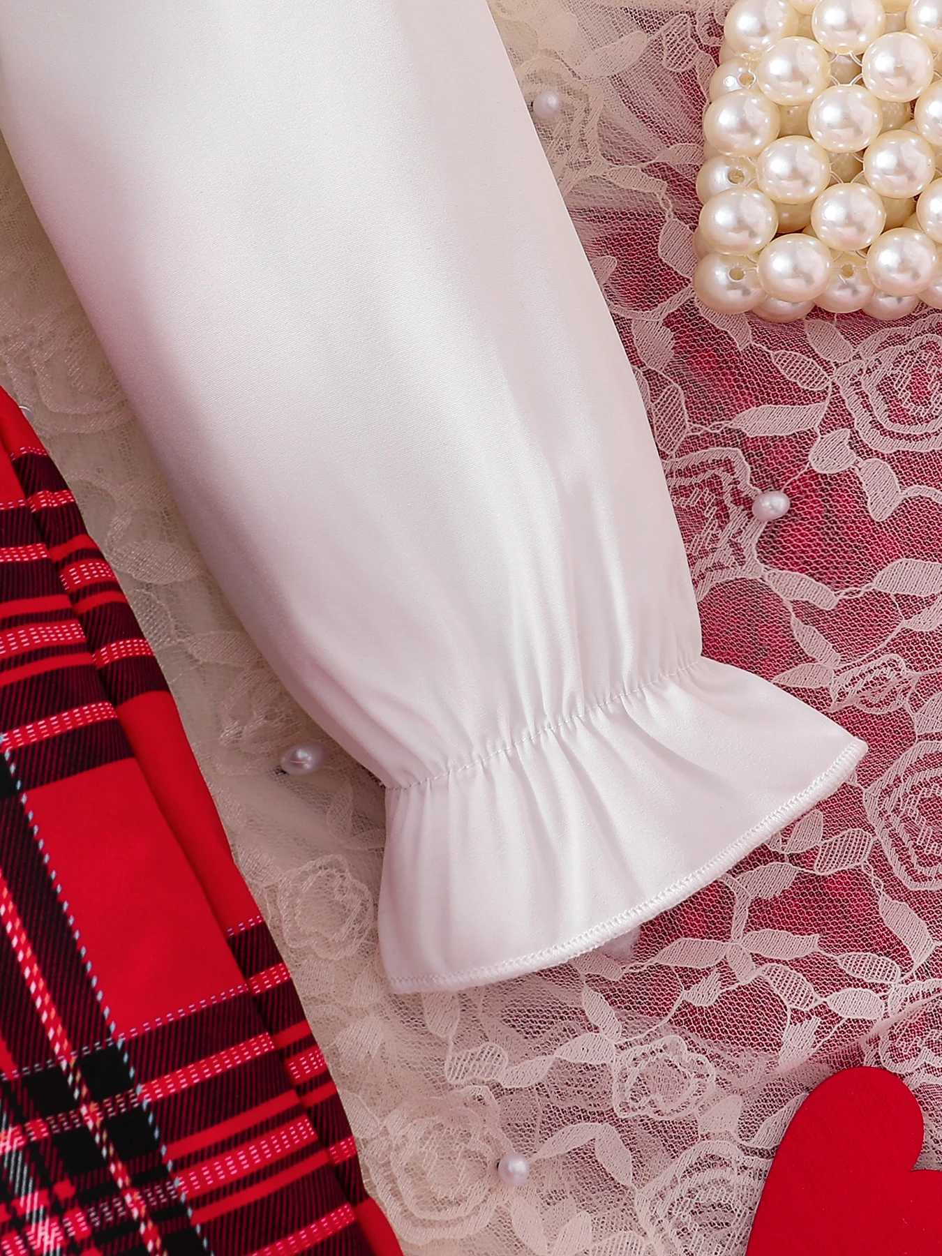 Childrens Spring and Autumn New Girl Fashion Cute Three Piece Set Knitted Red Tank TopLace Collar LiningCheckered Half Skirt L250926D5LZ