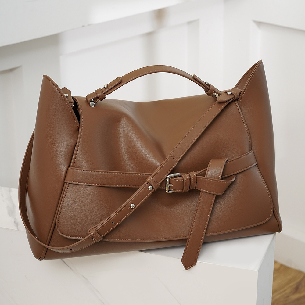 Handbag Fashion Light Luxury Women s Bag New Large Capacity Commuter Women s Shoulder Bag Simple Retro Handbag Designer Bag Luxury bag Designer Bag