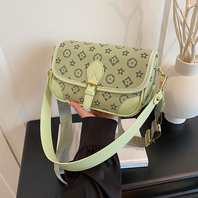 Designer Bag Bag Purse Crossbody bag Women's Shoulder Bag Clutch Purse Stylish Tote Handbag with Chain Strap and Solid Hasp Closure