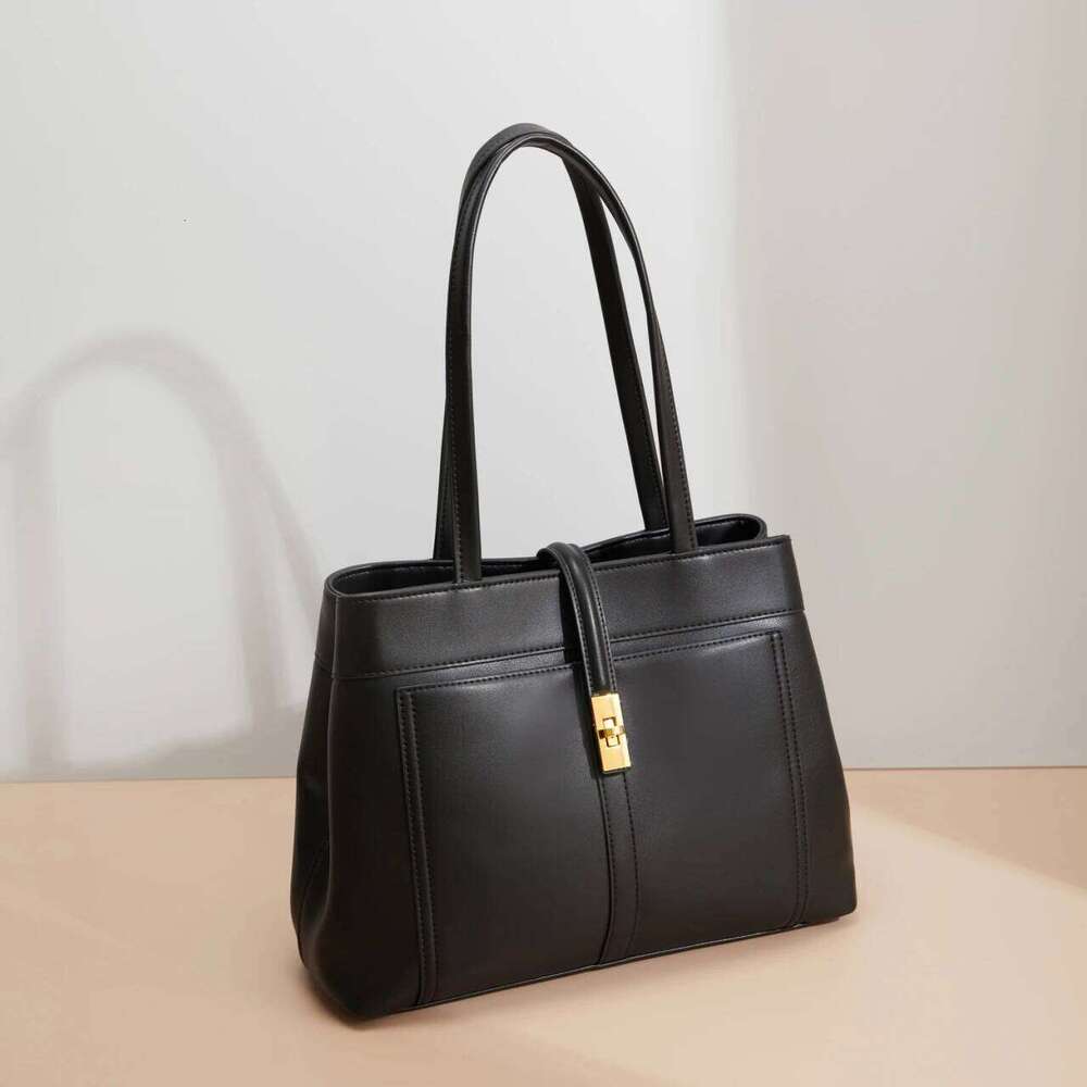 New Ladies Shoulder Fashion Large Capacity Handbags Young Lady Design Big Hand Bags for Woman