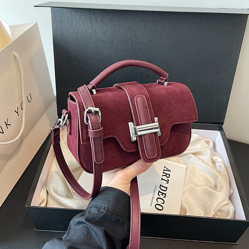 New women's small square bag autumn new fashion handbag trend versatile design casual retro style shoulder bag light luxury designer bag