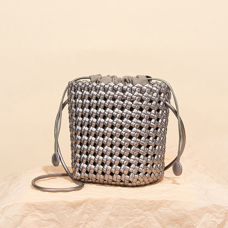 New Hollow Woven Niche Design High-end Bucket PU Windmill Knot Crossbody Textured Phone Bag