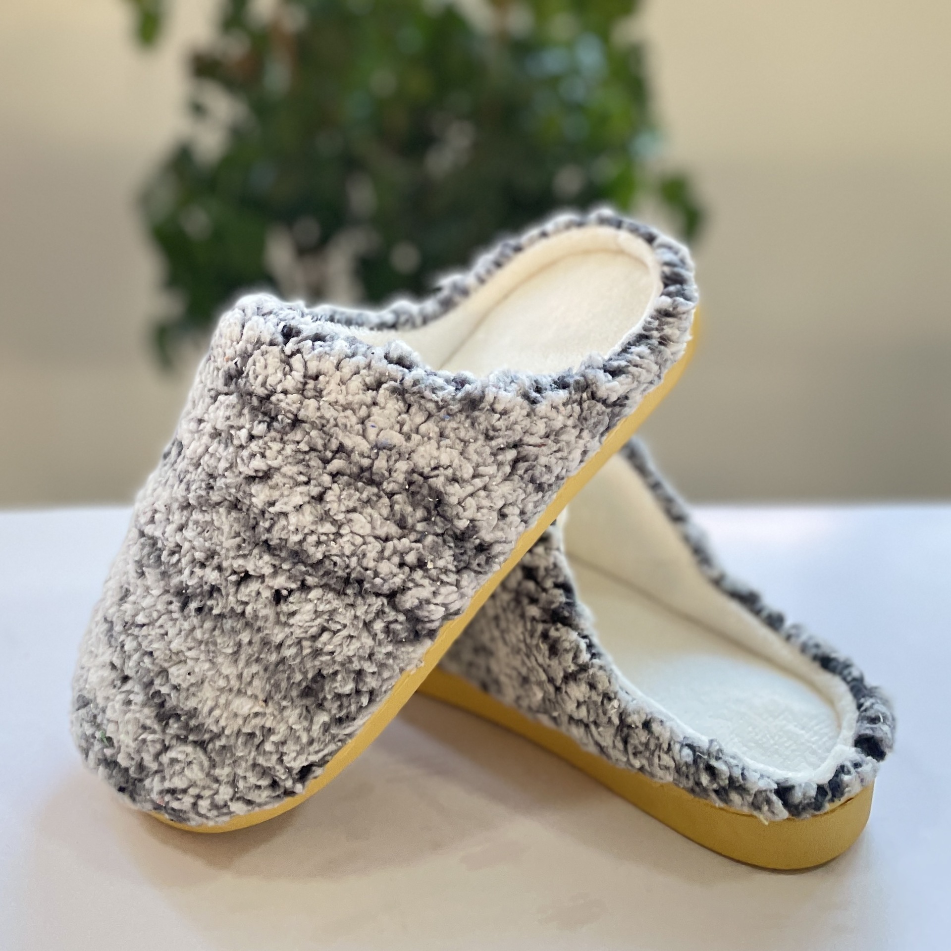 Home Fleece-Lined Thickened Warm Non-Slip Unisex Adult Indoor Cotton Slippers ddmymarket