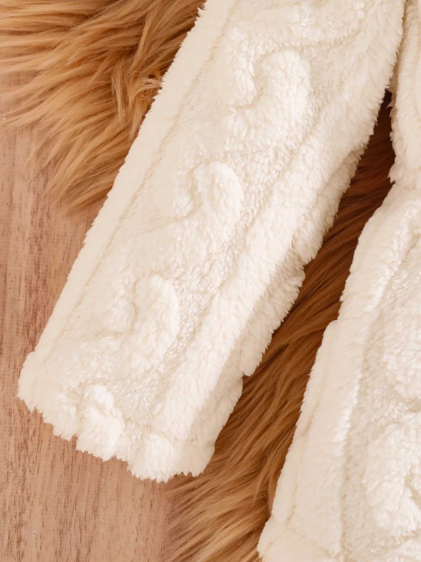 Spring and autumn new girls fashion home outdoor casual clothing childrens knitted hooded coral velvet white coat 4Y8Y jacket L250926B690