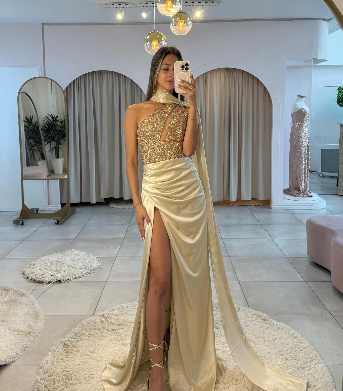 Sexy Evening Dresses One Shoulder Sleeveless Backless Gowns For Women Sequins Split Side Sweep Train Dress For Party Custom Made