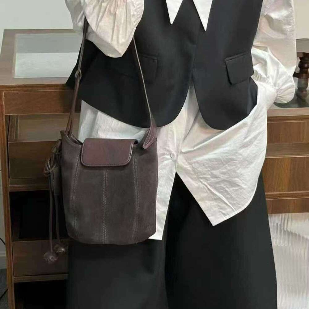 designer bag Luxury bag New Korean INS Style College Niche Design Versatile Bucket Exquisite Single Shoulder Crossbody Bag