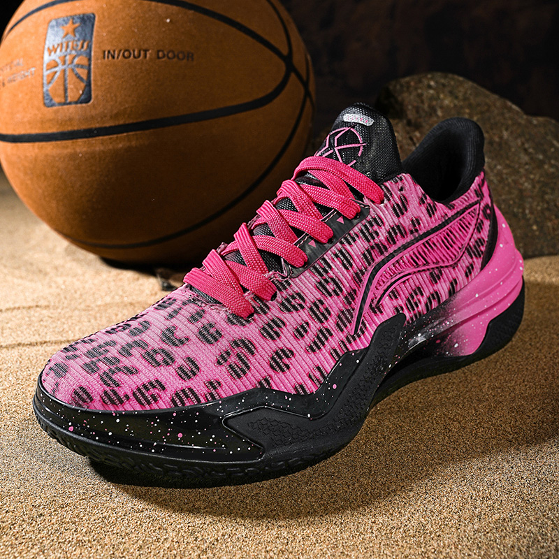 Lynx 5th Generation Basketball Shoes