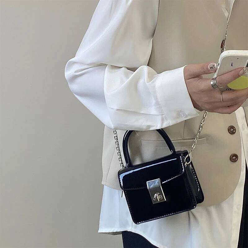 Fashion Lock Women's Small Square Shoulder Bag New Patent Leather Ladies Chain Clutch Purse Handbag Female Trendy Messenger Bags