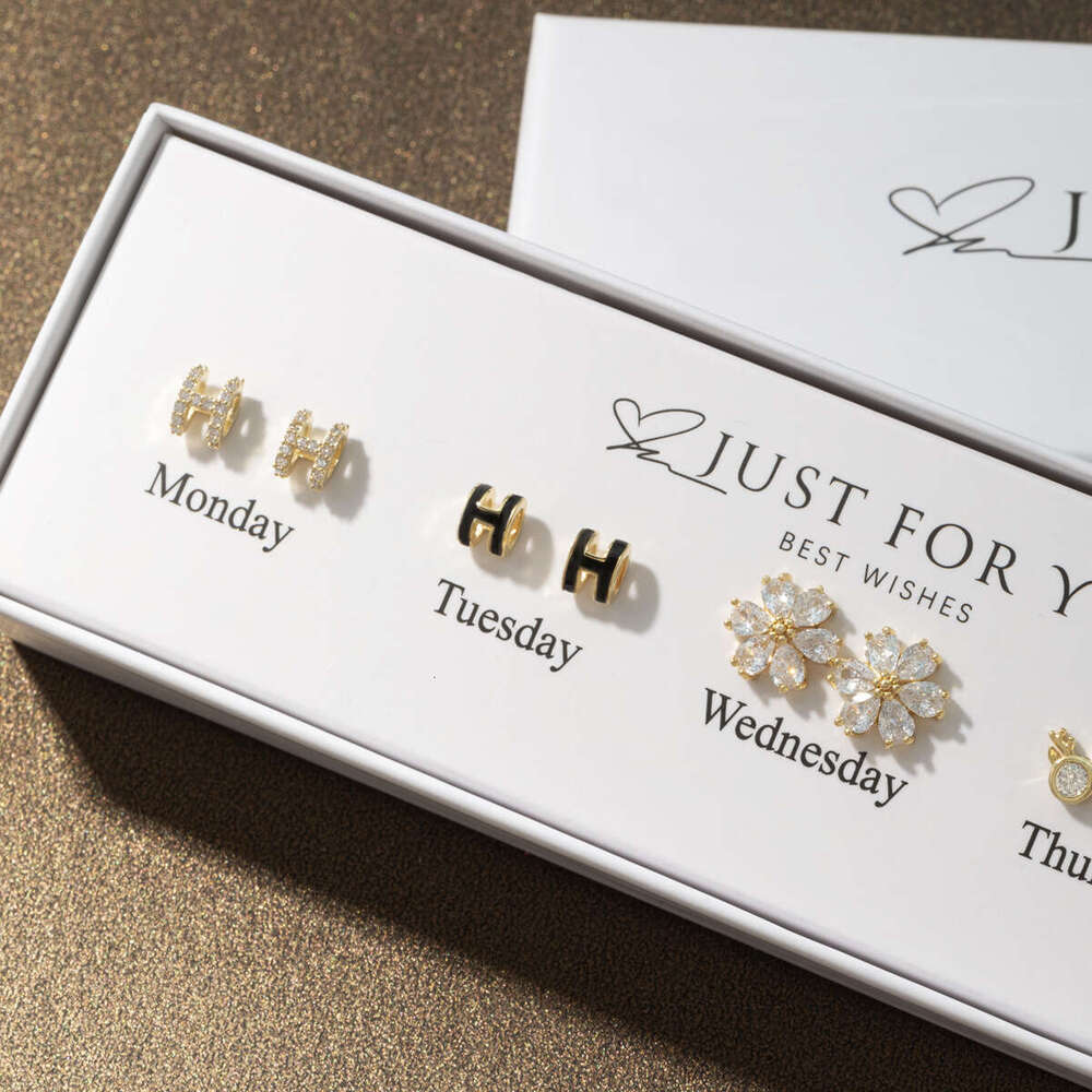 24 New Set S Sier Needle Jewelry for Women Little Cat Heart Earrings Weekly Series