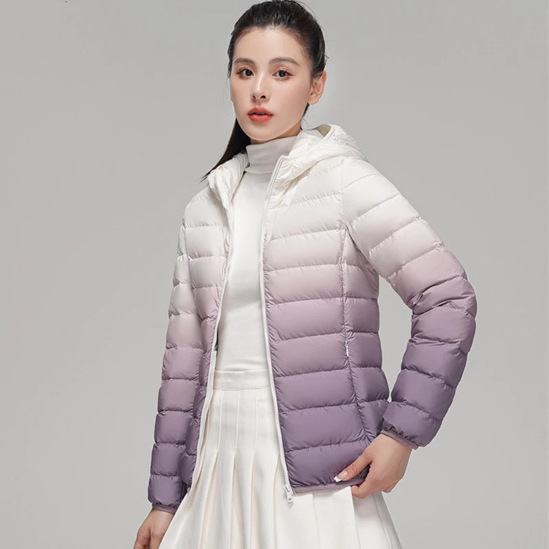 Woman Winter Hooded Coat 90 Duck Down Filled Fashion Gradient Jacket Ultra Light Autumn Warm Parkas Windbreaker 250917