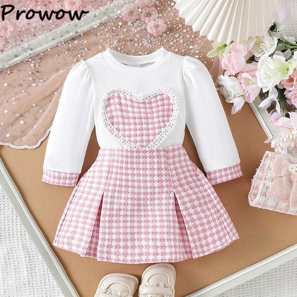 Baby Girl Clothing Sets For 03 Years Old Knited Heart Shape Top and Corduroy Skirts Spring Fal TwoPiece Toddler Girl Outfits L250926ZFLC