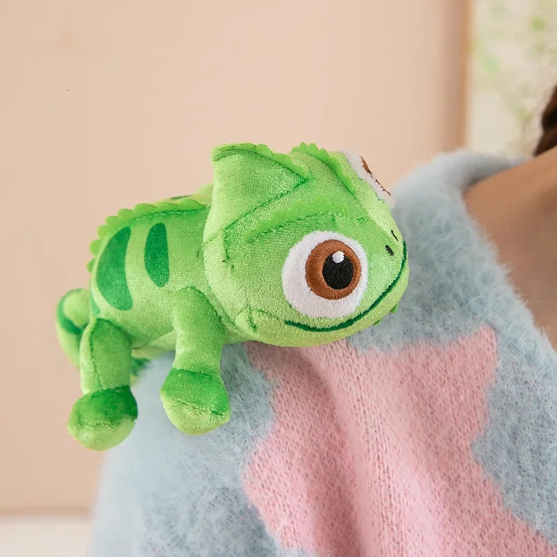 17cm Pascal Rapunzel Chameleon Lying Shoulder Plushie Toy Stuffed Doll Plush Toys Kawaii Pascal Decor Boys Girls Birthday Gifts 250922