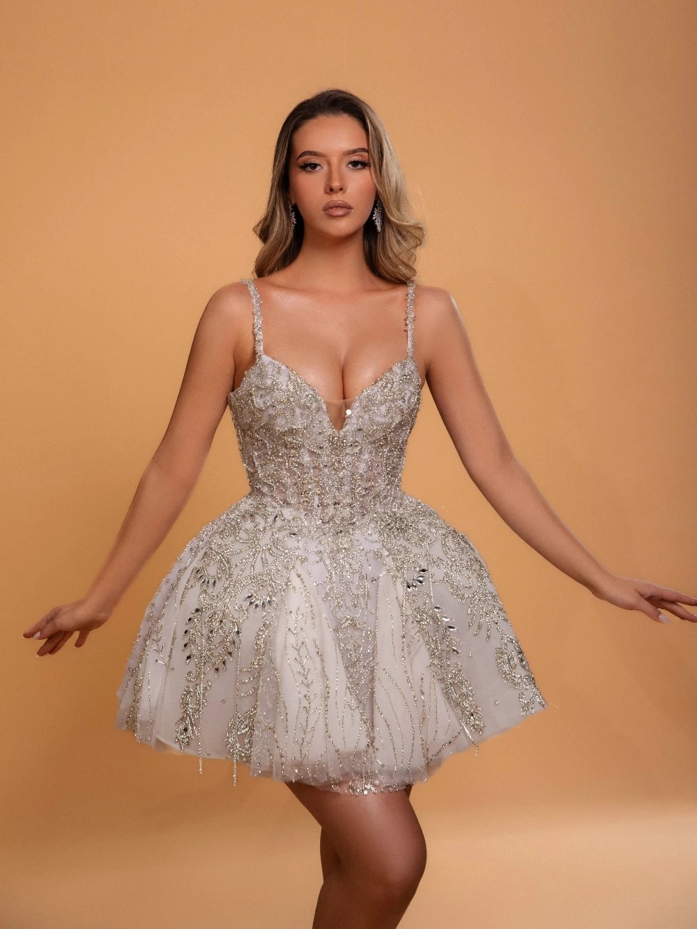 Luxury Cocktail Dresses Rhinestone Mini Evening Prom Gowns Spaghetti Strap Beading Tassel Customized Sleeveless Graduation Ball Club Party Dress