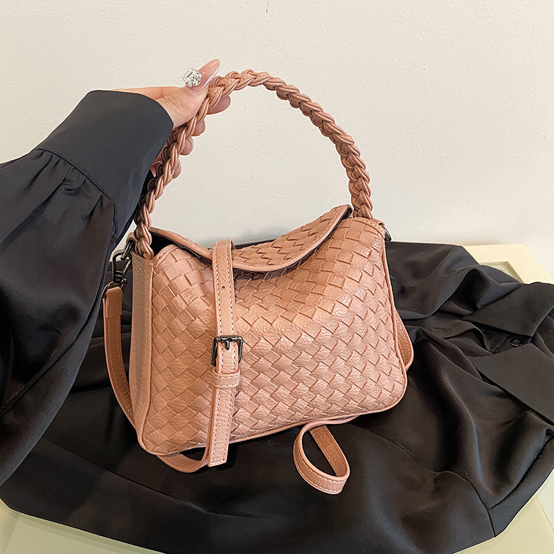 Knitted texture fashion new women's handbag Bag autumn retro trend style shoulder bag niche design light luxury designer bag