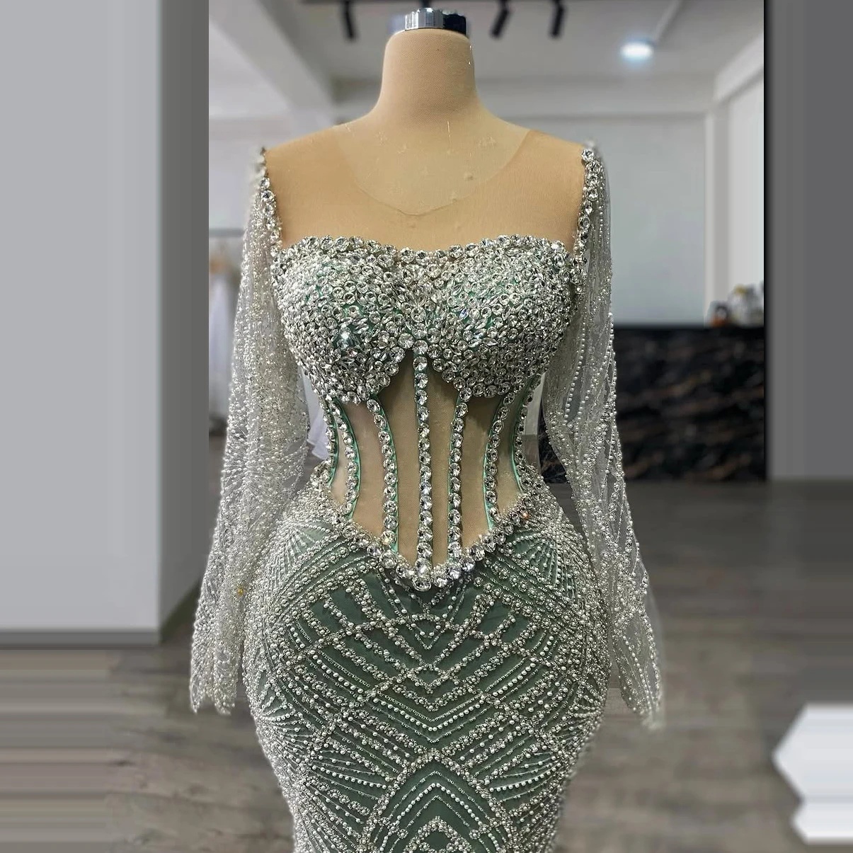 Fashion Evening Dresses O Neck Prom Gowns Rhinestone Sequins Long Sleeves Beading Princess Sweep Train Customized Vestidos De Noche Plus Size