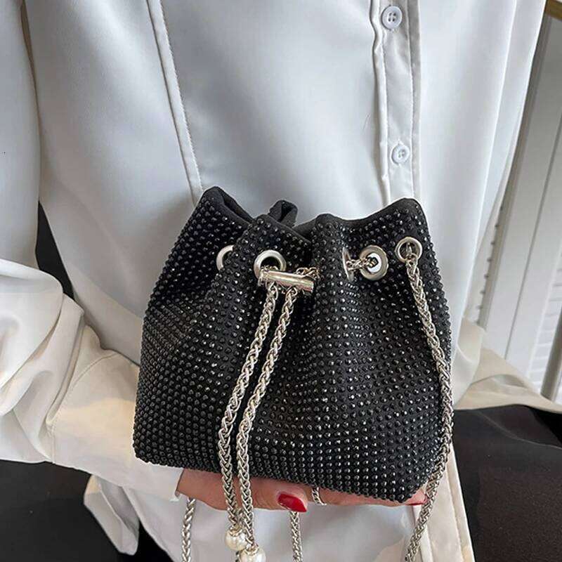 Bright Rhinestone Shoulder Women Chains Crossbody Bag Drawstring Bucket Lady Armpit Handbag Daily Totes