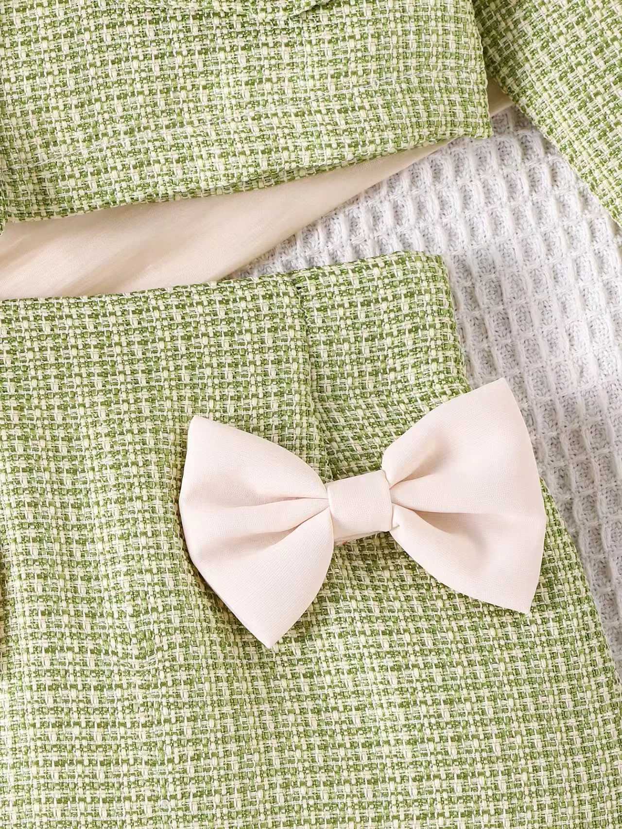 Prowow Children Winter Clothing Tweed Suit For Girls Lace Collar Green Coat and Bows Skirt 2pcs Girls Fashion Tweed Outfit Sets L25092699RU