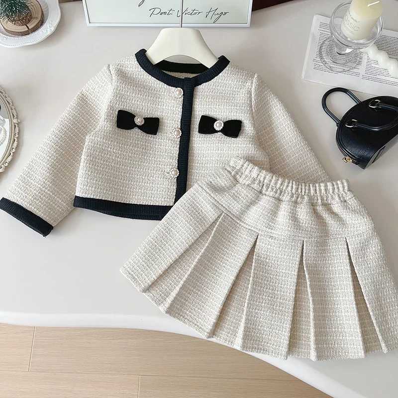 2025 New Autumn Baby Girls Fashion Clothes Suit Long Sleeved Cardigan JacketShort Skirt 27Yrs Children Clothes Set L250926OA6L
