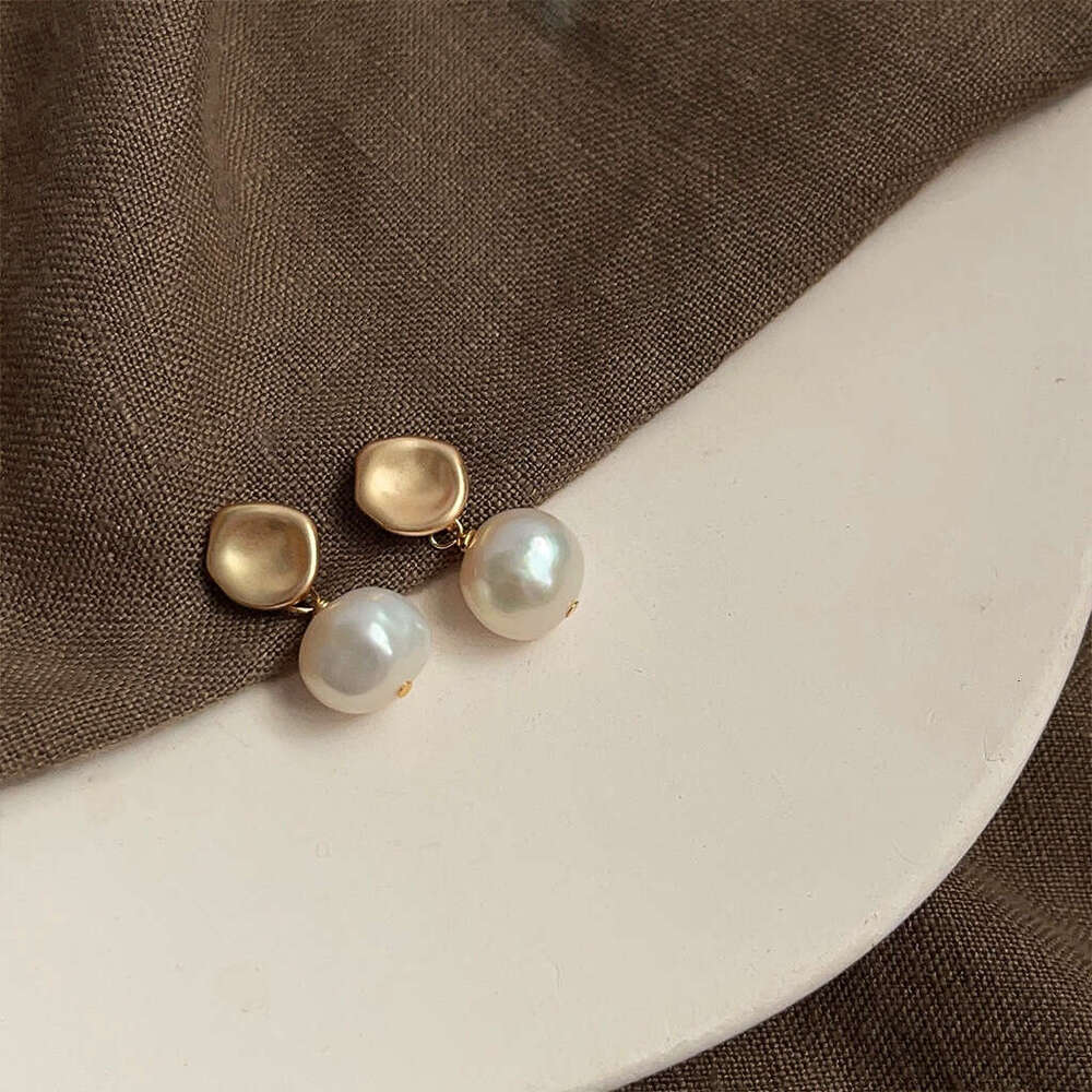 Baroque Natural Pearl Earrings for Women French Style Elegant Studs Niche High-end Light Handmade Ear Jewelry