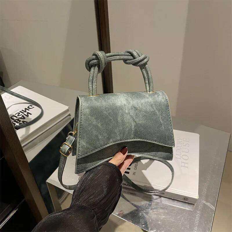 Fashionable Women's Shoulder Pure Color Trendy Crossbody Simple Casual Diagonal Bag Small Square Bags for Autumn bolsos