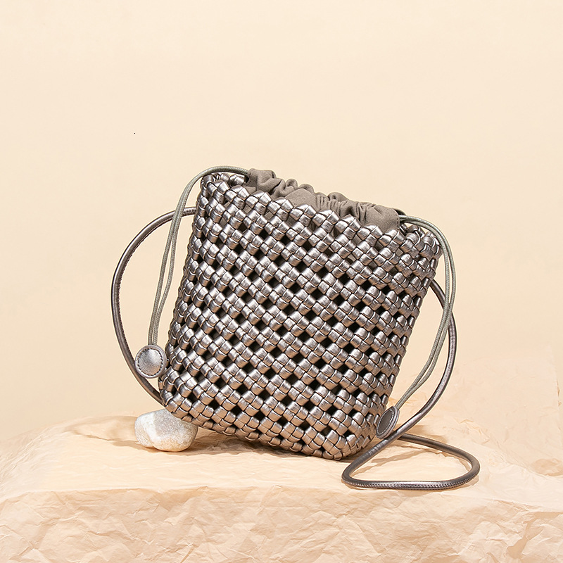 New Hollow Woven Niche Design High-end Bucket PU Windmill Knot Crossbody Textured Phone Bag
