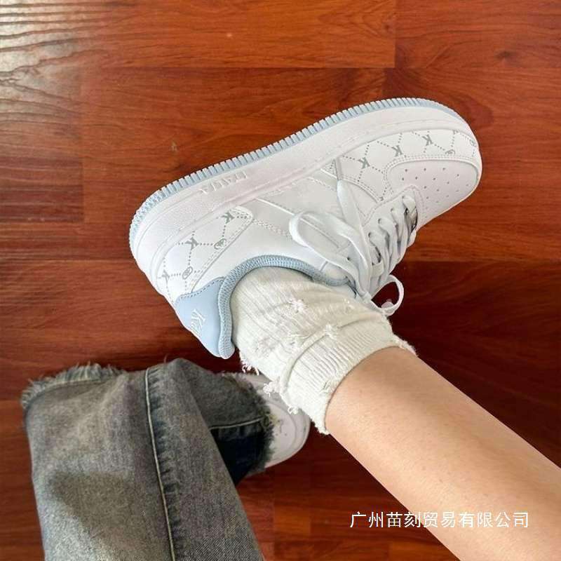 High-Looking Thick-Soled Board Shoes Women's 2025 Autumn New Round Toe Casual Sneakers 31 68