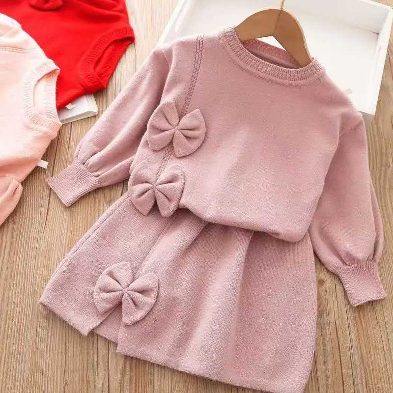 Girls Clothing Set 2piece Long sleeved Sweater Set AutumnWinter SweatshirtSkirt Set Childrens Clothing for the Start of Schoo L250926GVSE