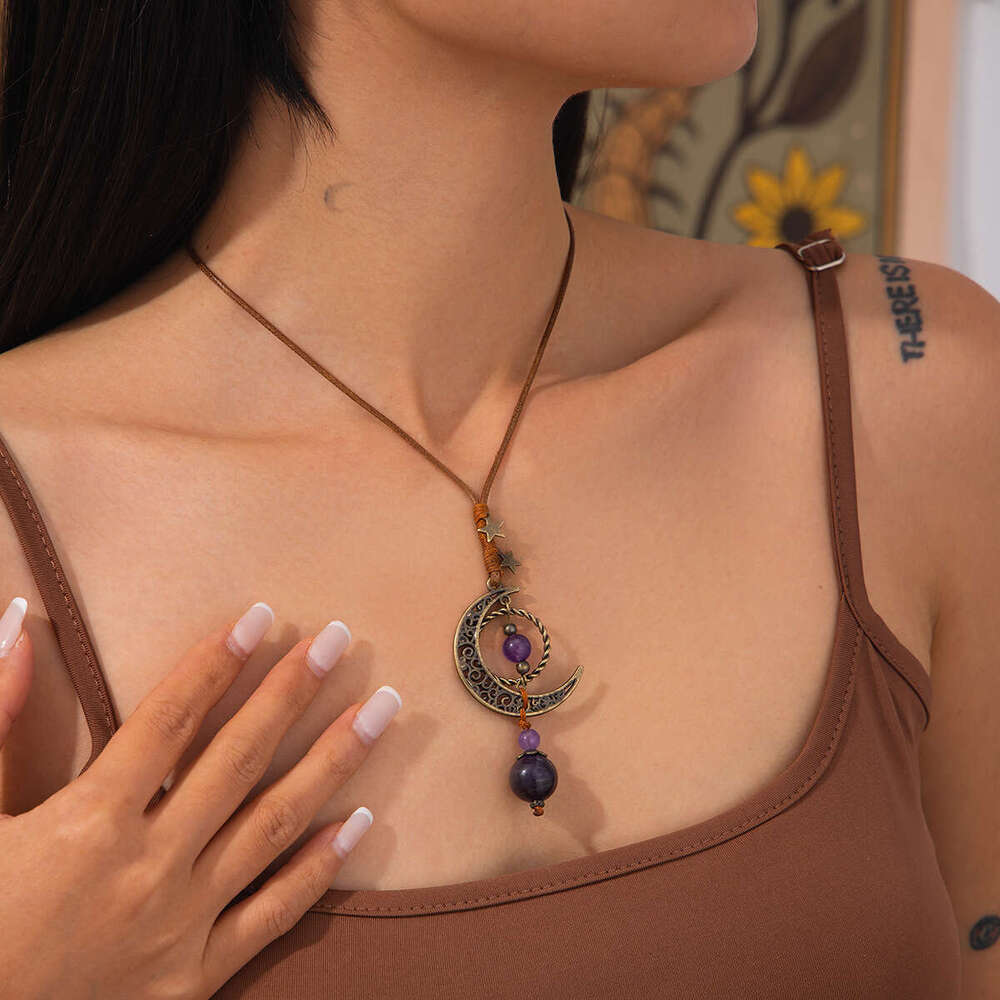 Chalcedony Necklace Jewelry Personality Moon Pendant High-end Design Sense Women's Fashion Chalcedony Necklace