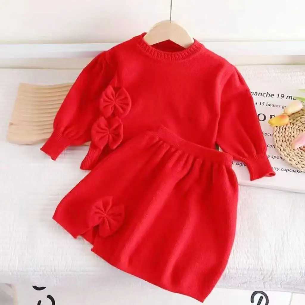 Girls Clothing Set 2piece Long sleeved Sweater Set AutumnWinter SweatshirtSkirt Set Childrens Clothing for the Start of Schoo L250926GVSE