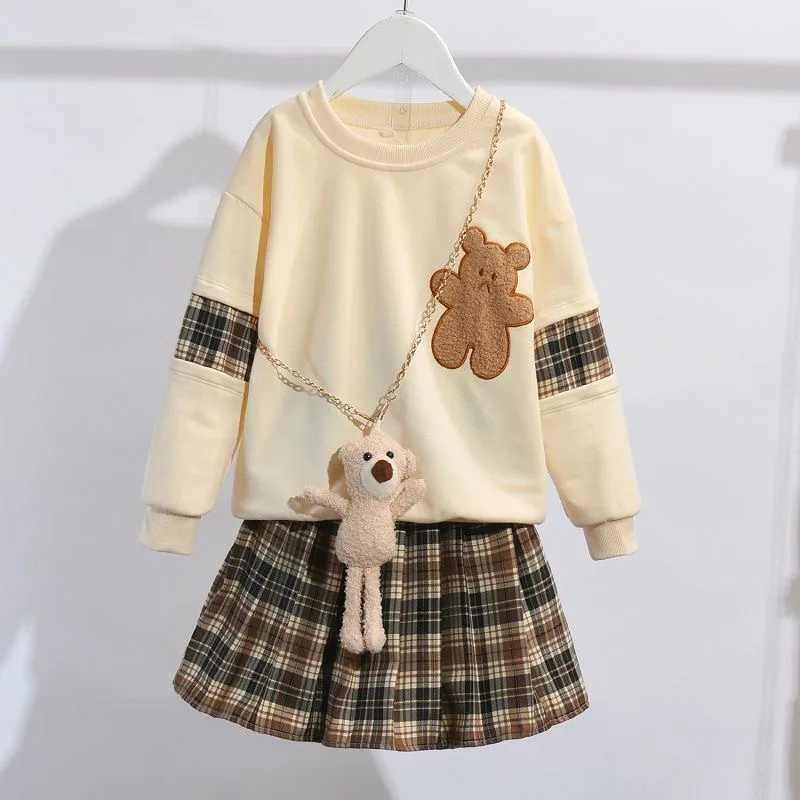 2025 New Fashion School Style Teenager Girls Suit Cute Bear Sweatshirt Plaid Skirt 2Pcs Outfit Autumn Childrens Clothing Sets L2509265H8A
