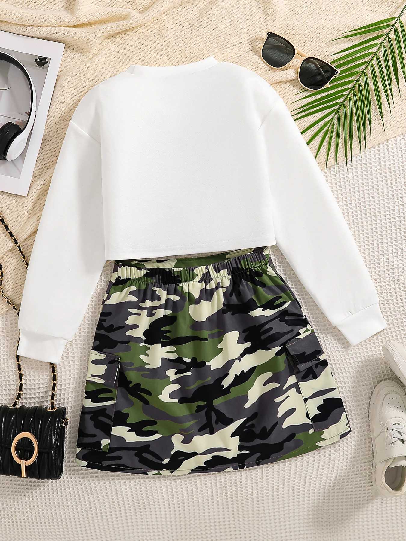 Girls 2Piece Fashion Set Spring Autumn White LetterPrinted Knitted round Neck Long Sleeve Top Camouflage Skirt Ensemble L250926X64Q